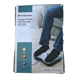 NIB Brookstone Compact Shiatsu Foot Massager with Heat